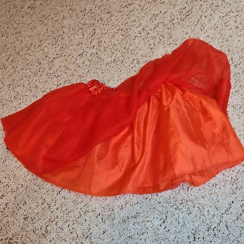 Kids Red Skirt Tutu Costume - Picture 2 of 4